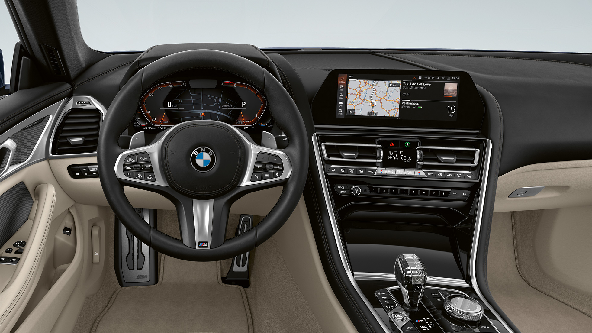 M kožený volant s multifunkčními tlačítky. BMW řady 8 Coupé, kokpit, M kožený volant s multifunkčními tlačítky.