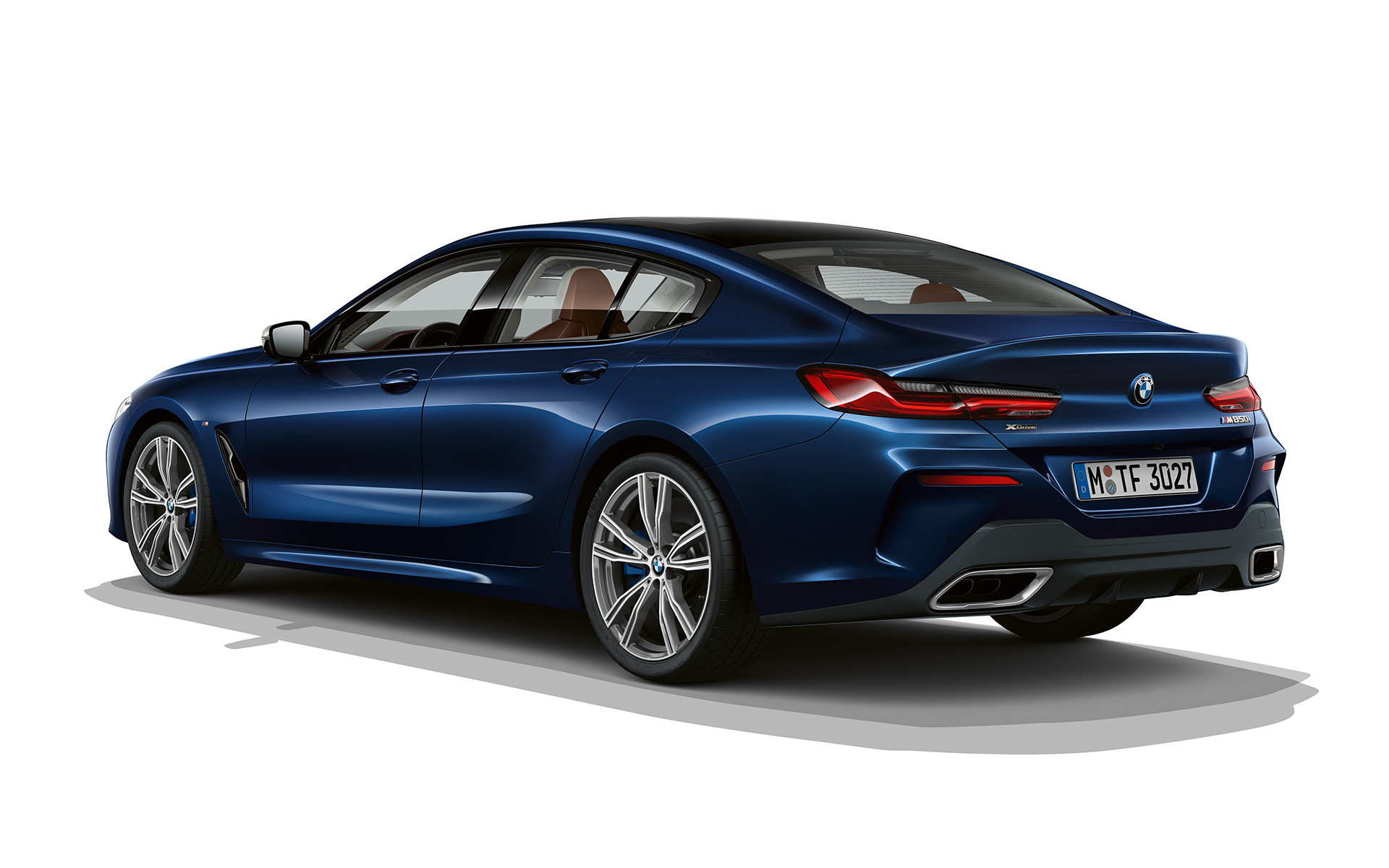 Individual Sophistication tříčtvrteční pohled zezadu BMW řady 8 Gran Coupé, Individual Sophistication tříčtvrteční pohled zezadu