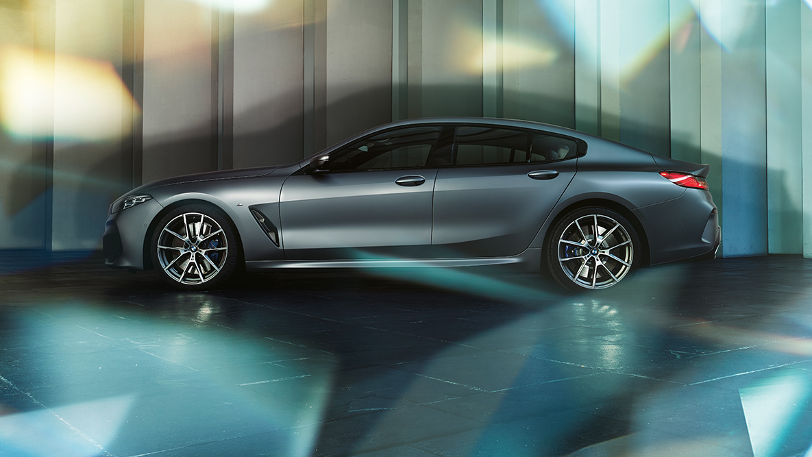 Prostor na zadních sedadlech BMW řady 8 Gran Coupé, prostor na zadních sedadlech