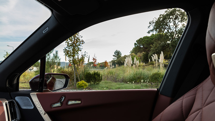 BMW iX i20 elektrické SUV udržitelnost BMW iX i20 2021 elektrické SUV interiér Suite udržitelnost