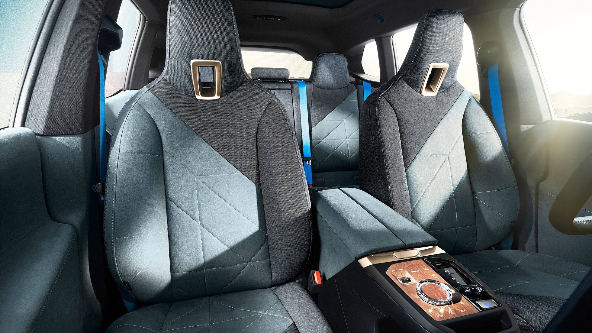 BMW iX zadní sedadla Loft Stonegrey BMW iX i20 zadní sedadla Loft Stonegrey