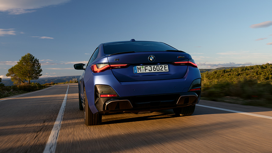 BMW i4 M50 G26 2021 jízdní režim SPORT+ BMW i4 M50 G26 2021 jízdní zvuk v režimu SPORT+