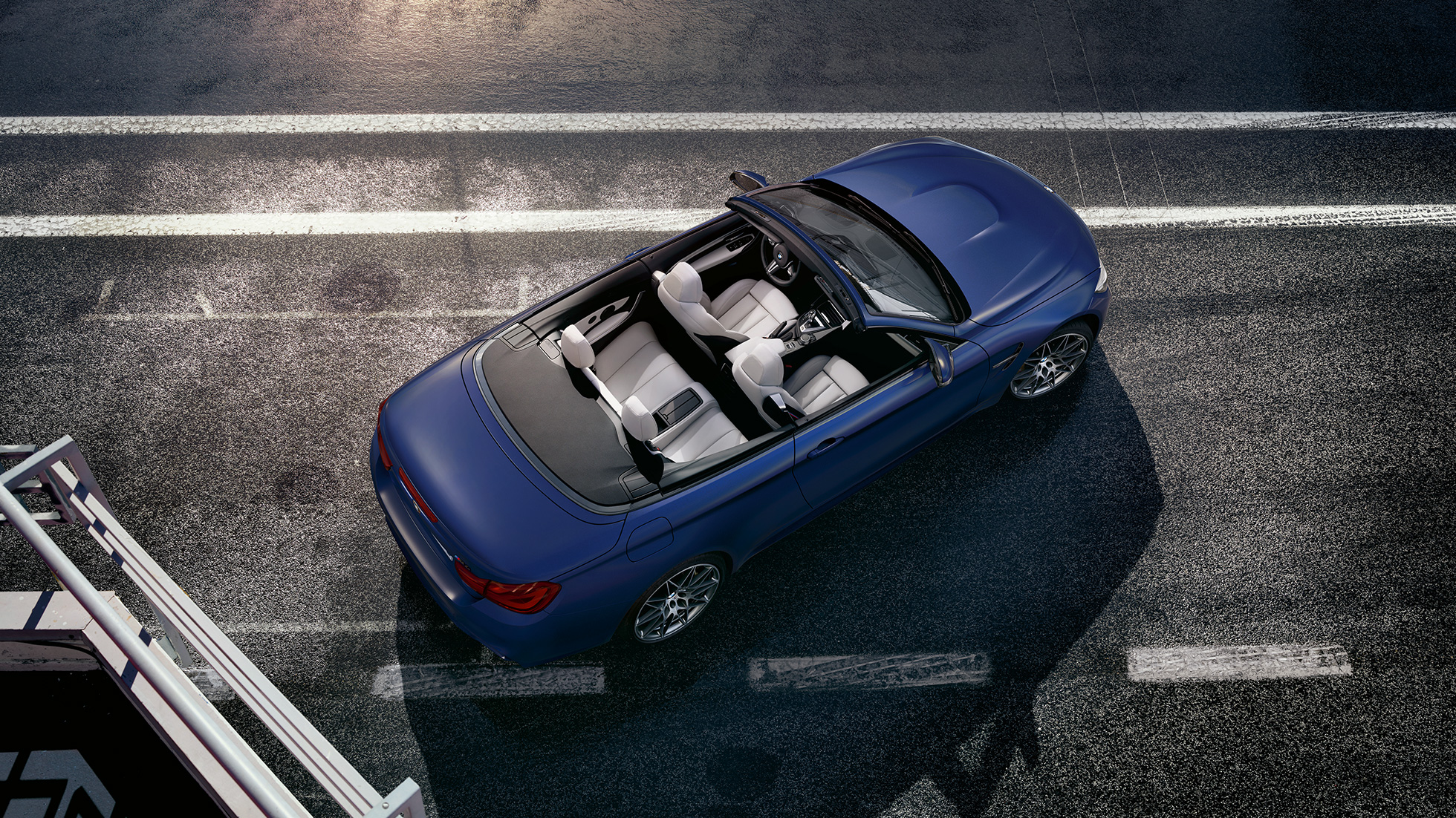BMW M4 Cabrio, pevná skládací střecha BMW M4 Cabrio, design, pohled shora, pevná skládací střecha