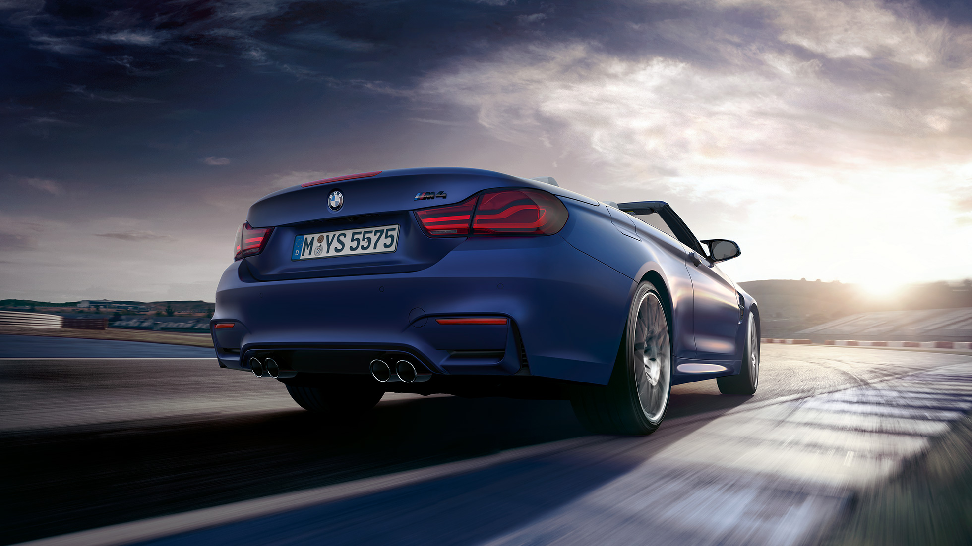 BMW M4 Cabrio, pohled zezadu BMW M4 Cabrio, design, pohled zezadu