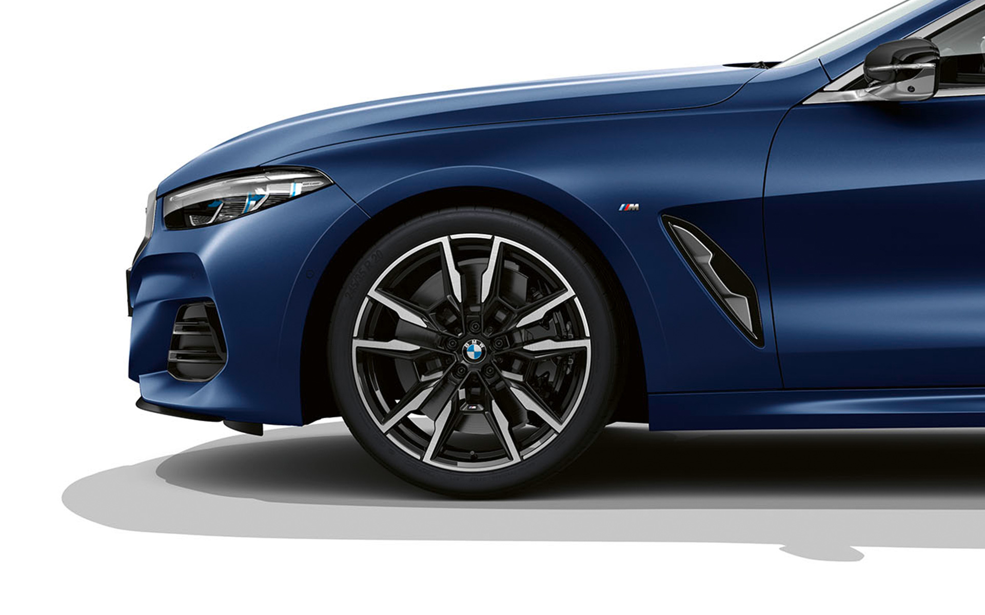 M kola z lehké slitiny Double-spoke 895 M Bicolour BMW M850i xDrive Gran Coupé LCI Facelift 2022 BMW M850i xDrive Gran Coupé G16 LCI 2022 M kola z lehké slitiny Double-spoke 895 M Bicolour