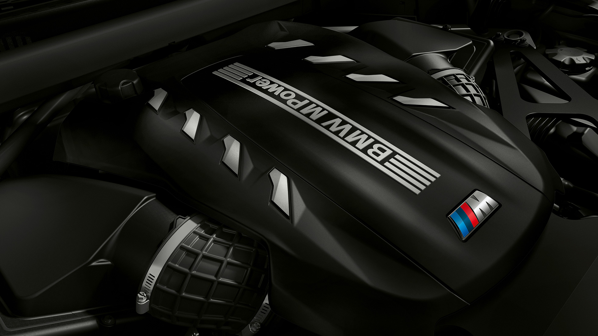 Vysokovýkonný zážehový 8válec M TwinPower Turbo BMW X5 M Competition Detailní pohled na výkonný zážehový 8válec M TwinPower Turbo BMW X5 M Competition F95