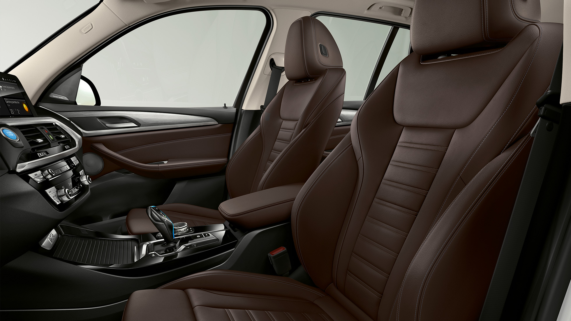 BMW iX3 G08 model Impressive, sportovní sedadla s koženým čalouněním Vernasca Black (černá) BMW iX3 G08 2020 model Impressive, sportovní sedadla řidiče a spolujezdce s koženým čalouněním Vernasca Black (černá), interiér