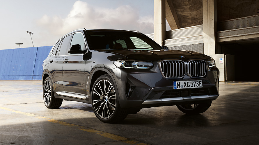 BMW X3 G01 třetí generace, statický záběr z boku BMW řady X BMW X3 G01 třetí generace, statický záběr z boku