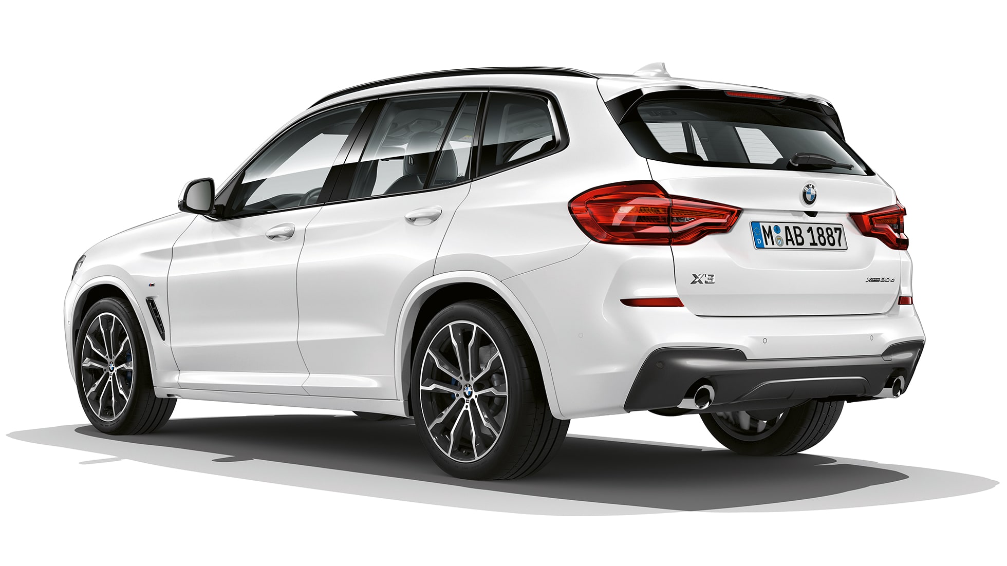 BMW X3 M40i, Model M Sport, tříčtvrteční pohled zezadu BMW X3 M40i, Model M Sport, tříčtvrteční pohled zezadu