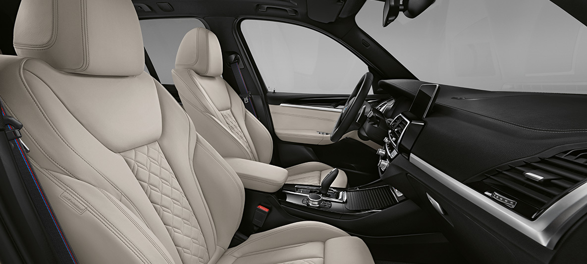 BMW X3, BMW Individual rozšířené kožené čalounění Merino v provedení bílá Ivory White BMW X3, BMW Individual rozšířené kožené čalounění Merino v provedení bílá Ivory White