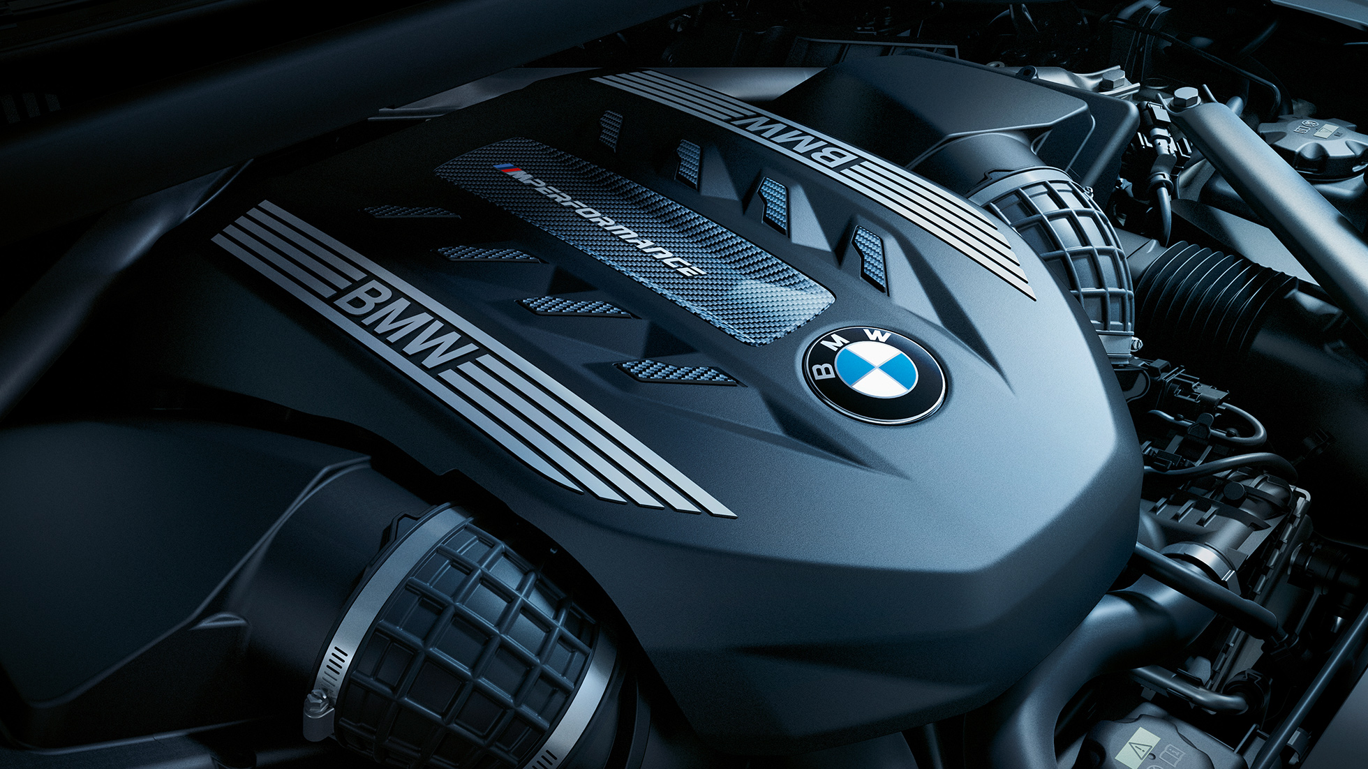 Motor BMW X6. Detailní pohled na motor BMW X6.