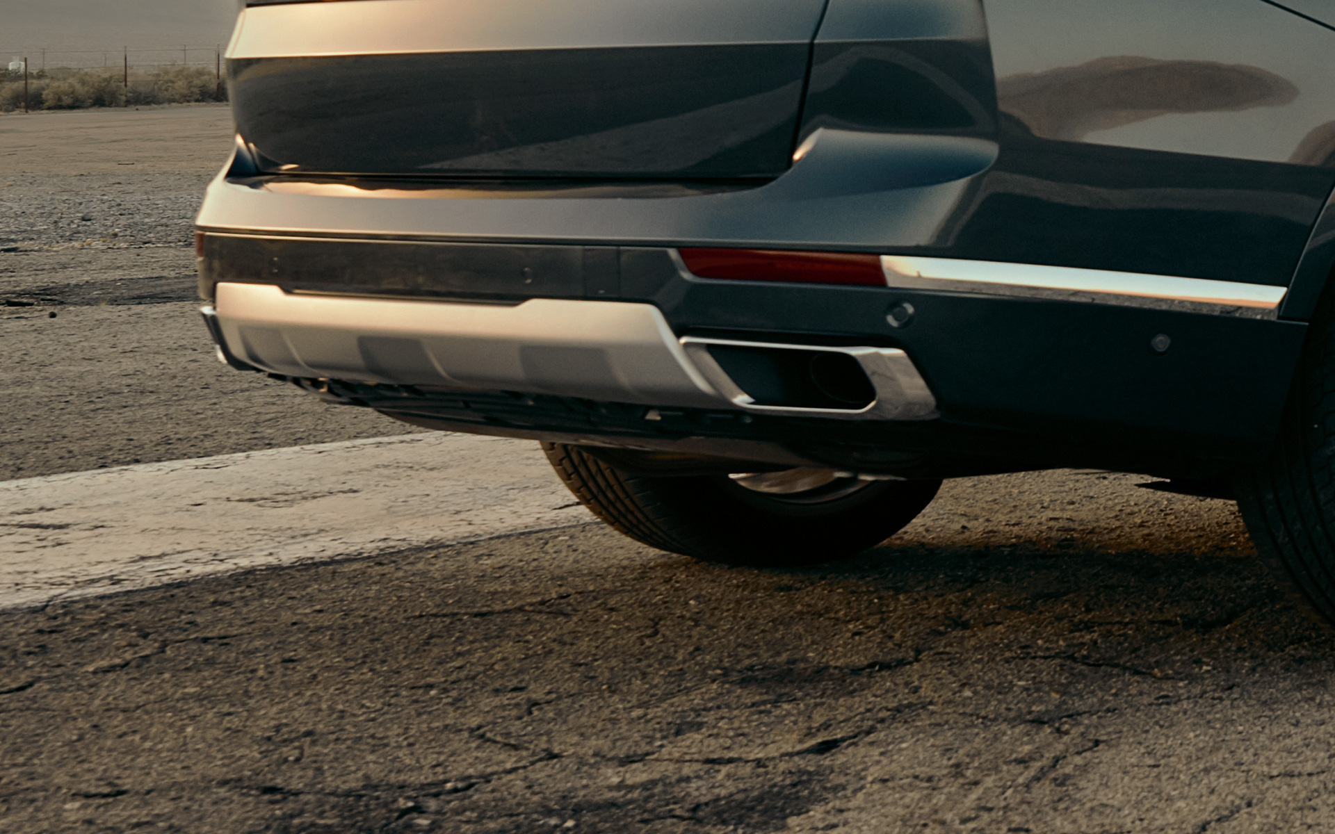 M sportovní výfukový systém BMW X7 G07 2019 detail zezadu M sportovní výfukový systém BMW X7 G07 2019 detail zezadu