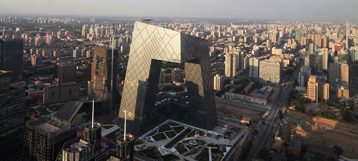 Rem Koolhaas: Správní budova CCTV Rem Koolhaas: Správní budova CCTV z bočního horního pohledu