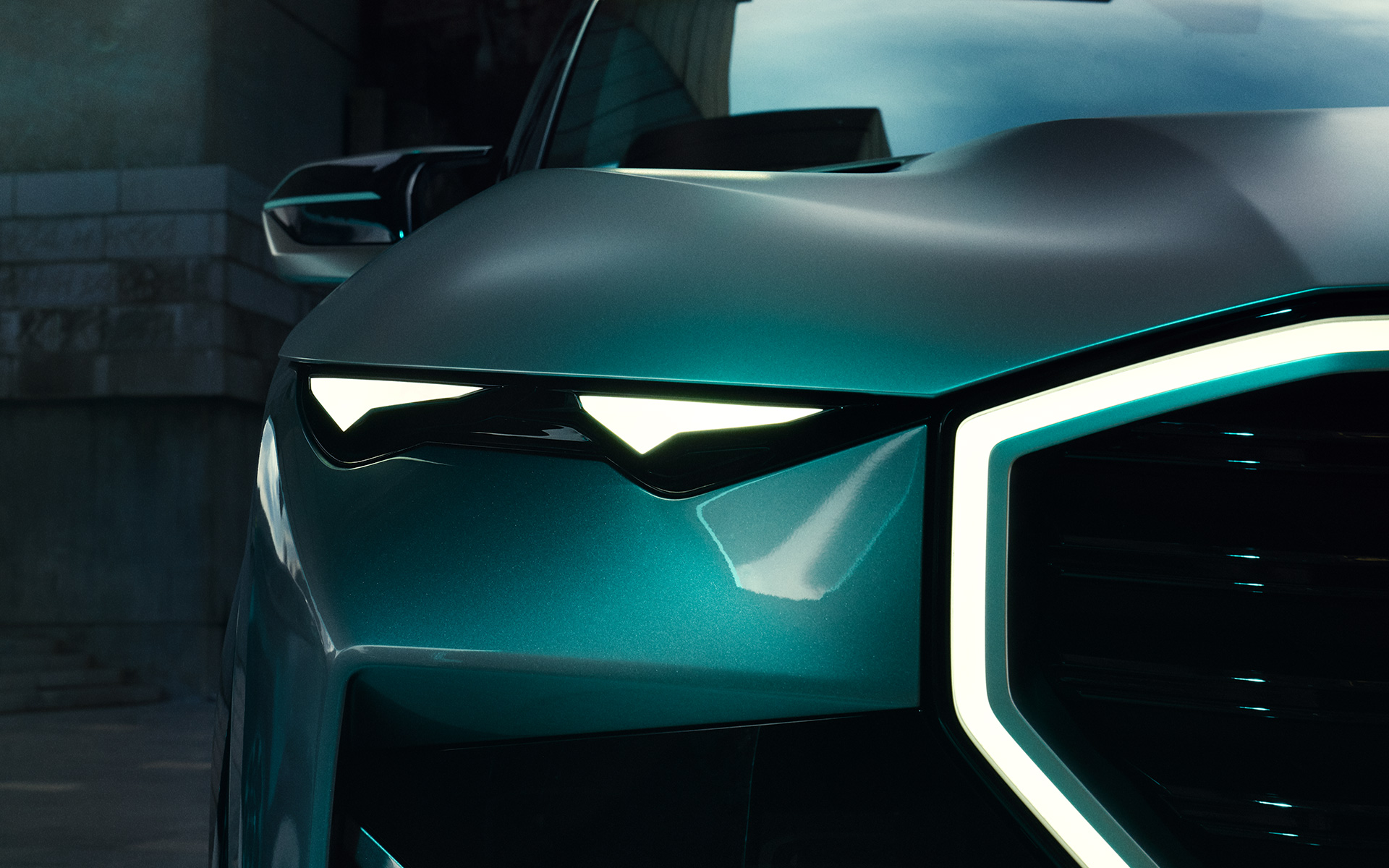 BMW Concept XM (G09) pohled zepředu detail na světlomety BMW Concept XM (G09) pohled zepředu detail na světlomety