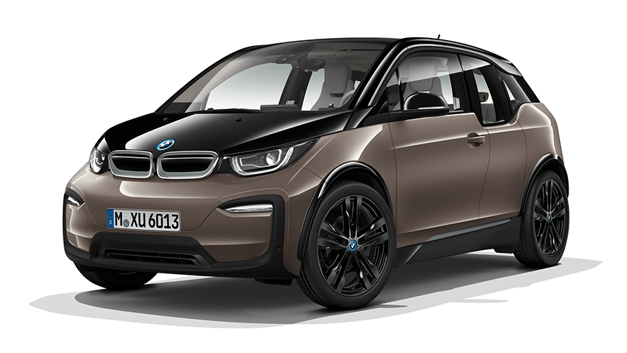 BMW i3 studiová fotografie BMW i3 studiová fotografie ze tříčtvrtečního pohledu zepředu