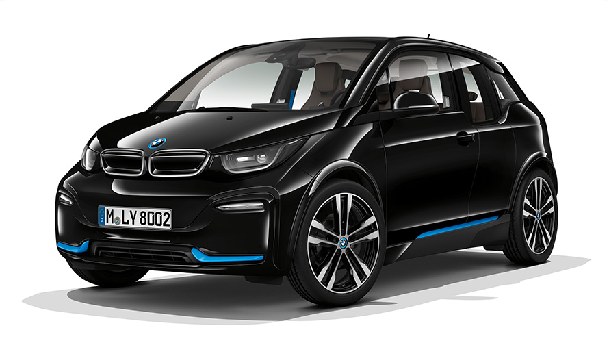 BMW i3s studiová fotografie BMW i3s studiová fotografie ze tříčtvrtečního pohledu zepředu