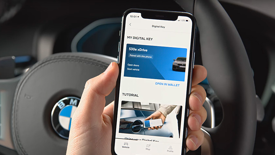 Funkce a výhody BMW Digitálního klíče jsou vysvětlené ve videu Funkce a výhody BMW Digitálního klíče jsou vysvětlené ve videu