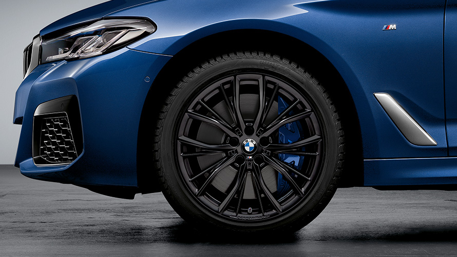 20" M Performance Multi-spoke 732 M 20" M Performance Multi-spoke 732 M Night Gold/frézované diamantem, sada letních kol