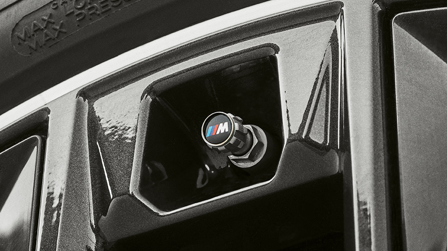 BMW čepičky ventilků s logem M. BMW Příslušenství pro podzim a zimu BMW Čepičky ventilů s logem M