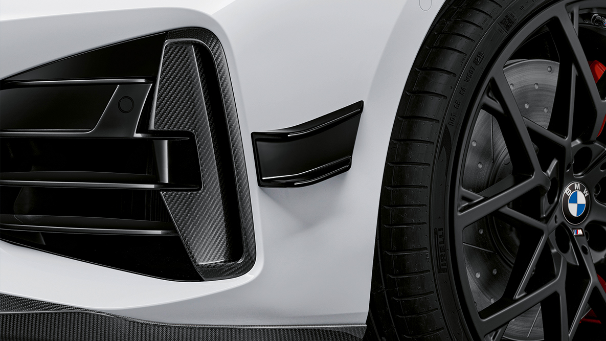M Performance leskle černé aerodynamické plošky BMW řady 4 Sedan G22 M Performance leskle černé aerodynamické plošky BMW řady 4 Coupé G22 detailní pohled