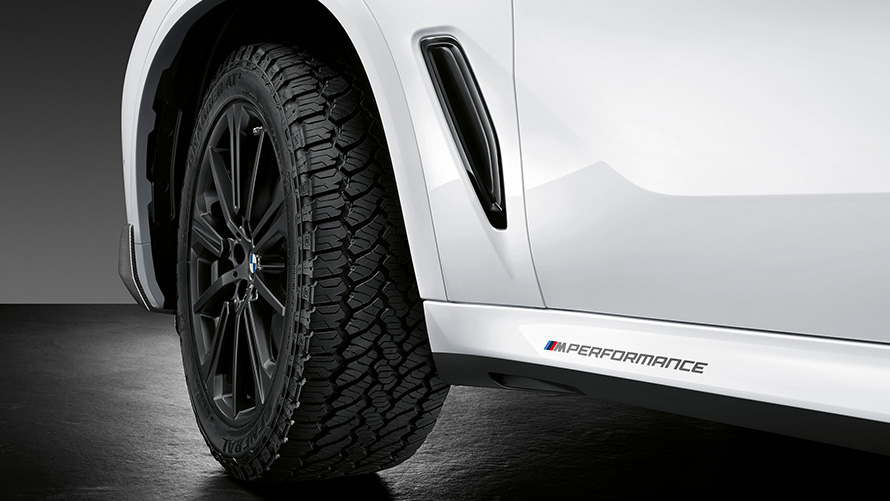 M Performance Samolepka s nápisem BMW M Performance Parts M Performance Samolepka s nápisem