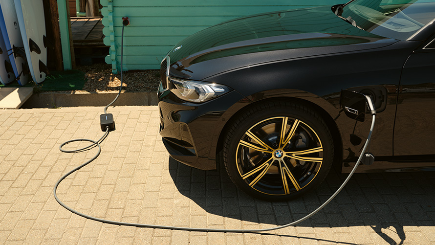Rychlonabíječka BMW Flexible Fast Charger startovací sada BMW Originální příslušenství pro nabíjení BMW G20 BMW Flexible Fast Charger startovací sada