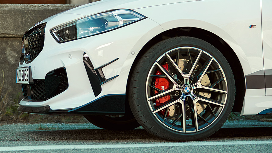 BMW M Performance 19" kola z lehké slitiny Double-spoke 555 M Bicolor BMW M Performance 19" kola z lehké slitiny Double-spoke 555 M Bicolor, BMW letní nabídky