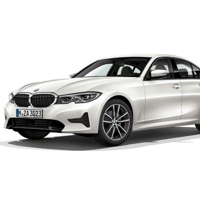 BMW řady 3 Sedan, Model Sport Line Pohled z boku na stojící BMW řady 3 Sedan v provedení Model Sport Line.